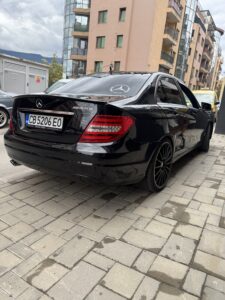 Mercedes-Benz W204