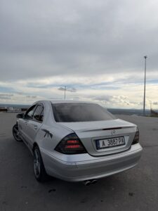Mercedes-Benz w203